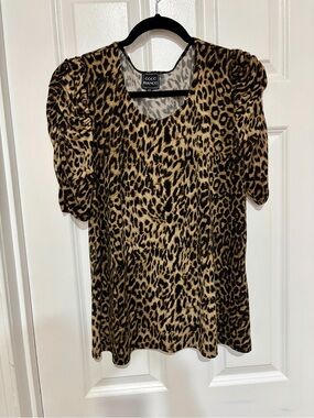 Coco Bianco Leopard Scoop Neck Short Sleeve Top - Brown & Black